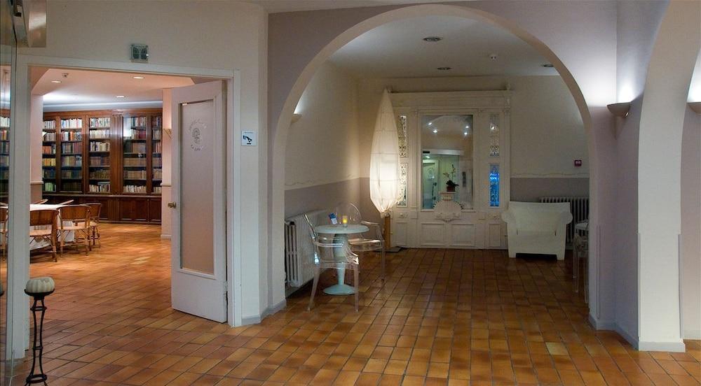 Cesar Hotel Vilanova i la Geltru Interior photo